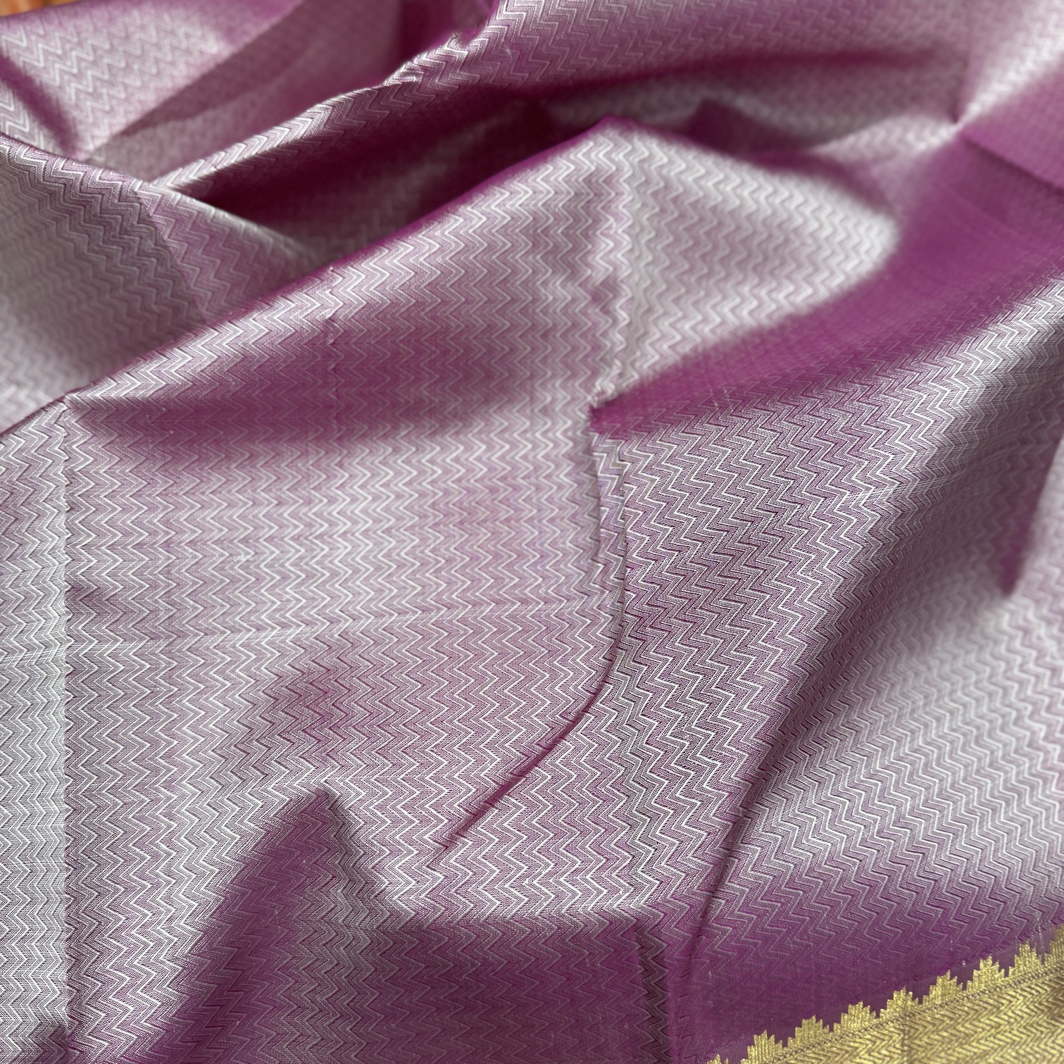Runaway White Kanchipuram Silk Saree Runaway White Kanchipuram Silk Saree
