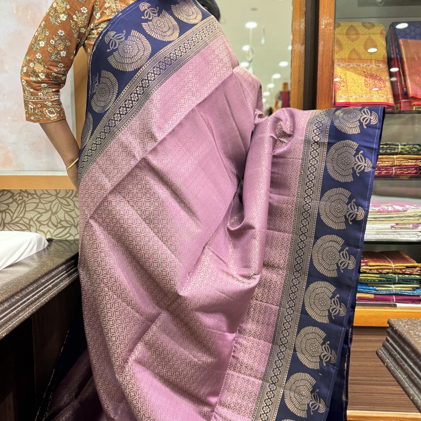 Mauve Soft Silk Saree Mauve Soft Silk Saree