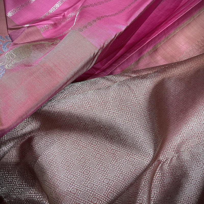 Scarlet Pink Kanchipuram with Pure Rouge Scarlet Pink Kanchipuram with Pure Rouge