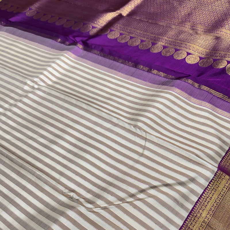 Golden White Kanchipuram with Dusky Saffron Golden White Kanchipuram with Dusky Saffron