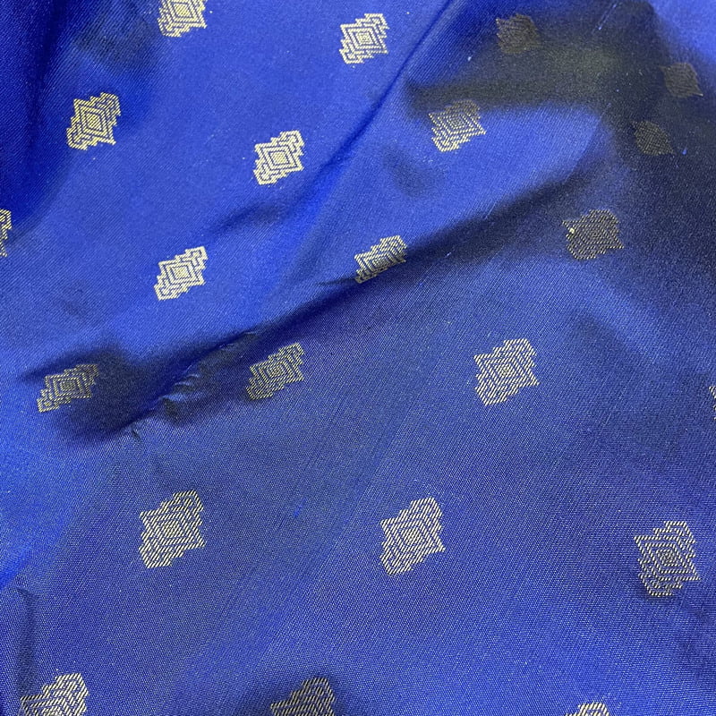 Twilight Blue Kanchipuram with Splendour Violet Twilight Blue Kanchipuram with Splendour Violet