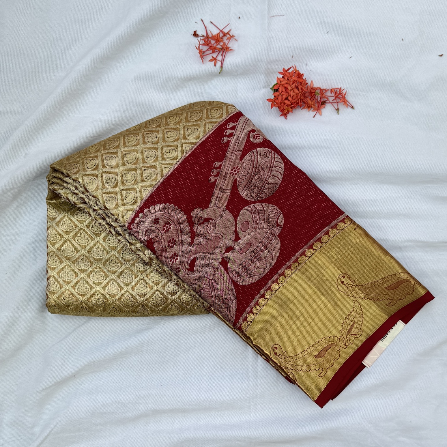 Latcha Thilagam Kanjivaram Tissue Latcha Thilagam Kanjivaram Tissue