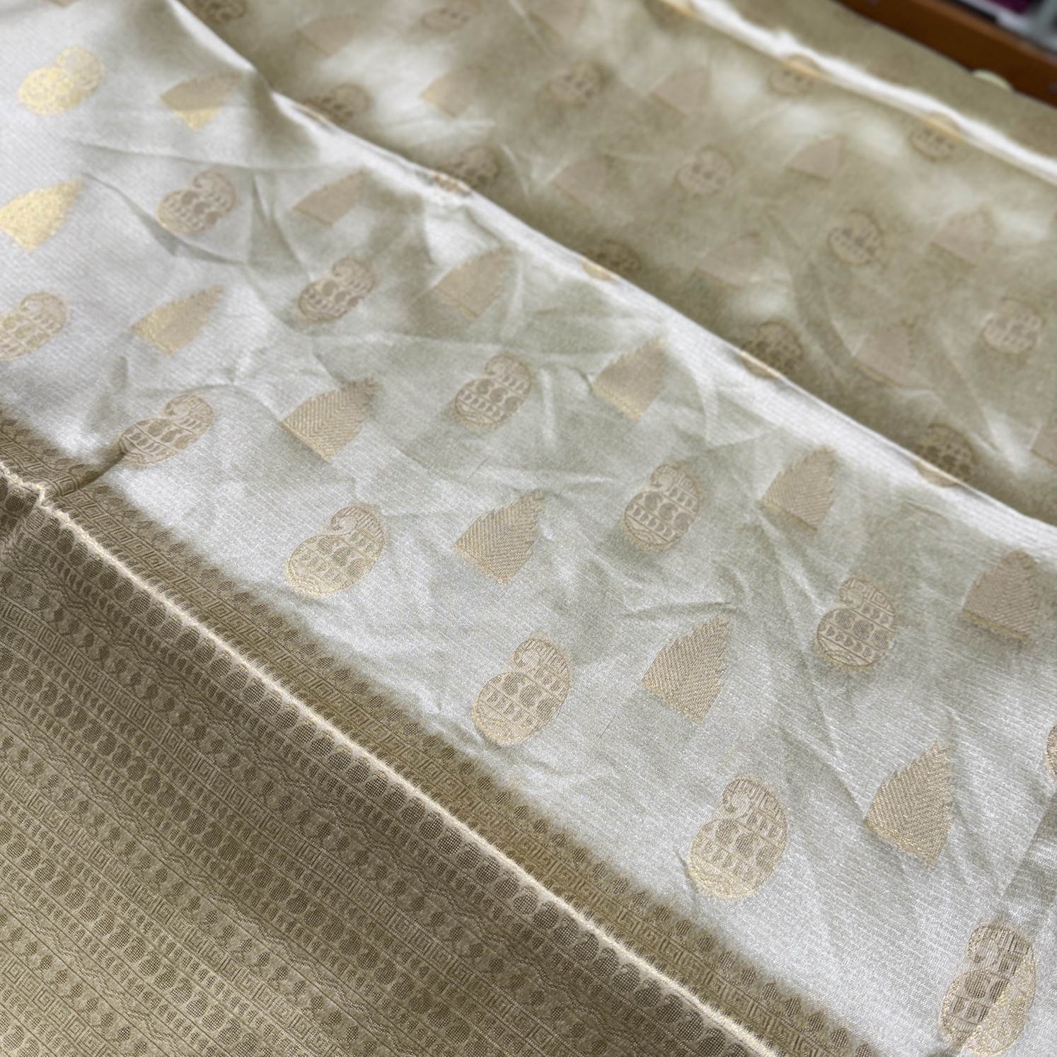 Vintage Gold Tussar Saree Vintage Gold Tussar Saree
