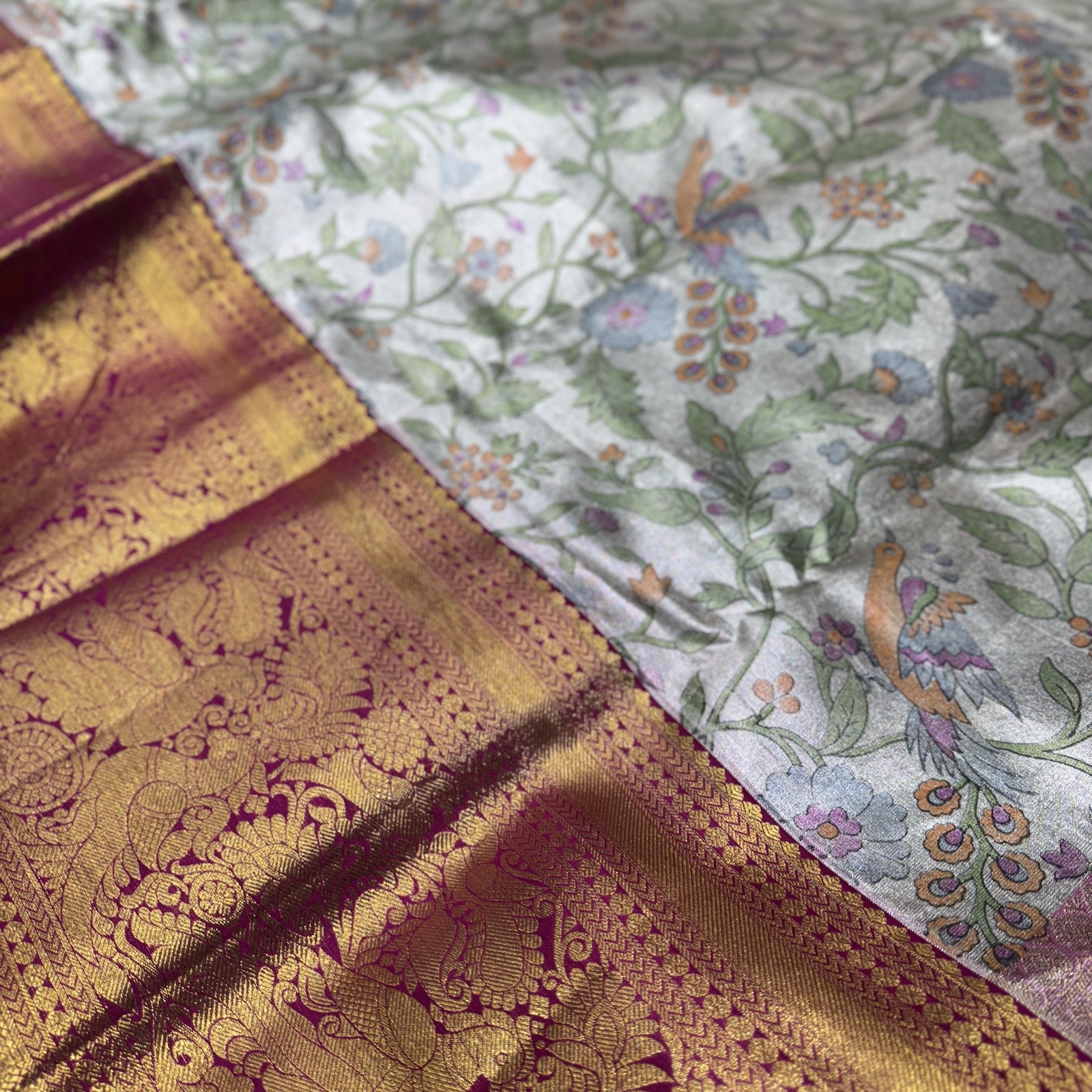 Peacock Motif Kanjivaram Tissue Saree Peacock Motif Kanjivaram Tissue Saree