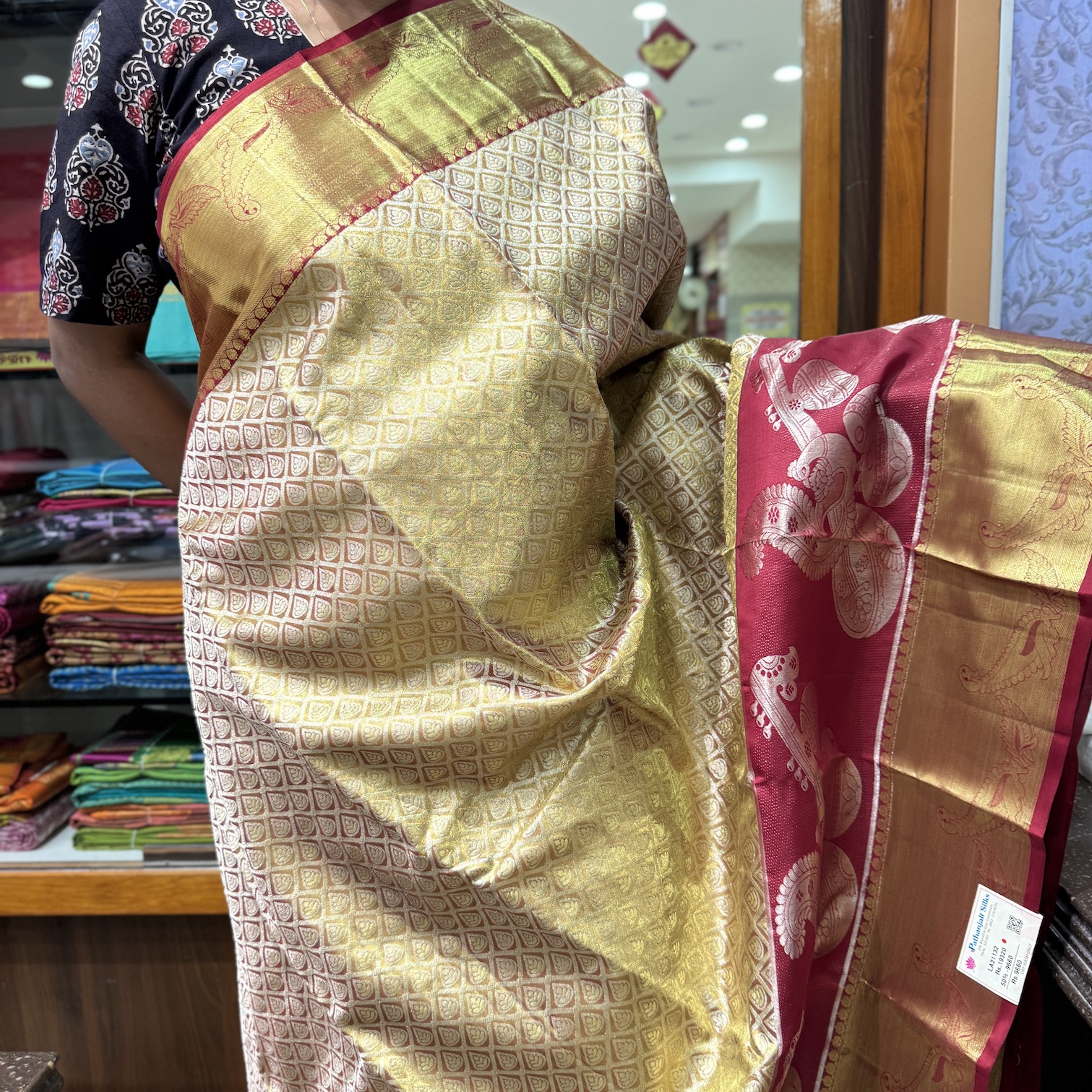 Latcha Thilagam Kanjivaram Tissue Latcha Thilagam Kanjivaram Tissue