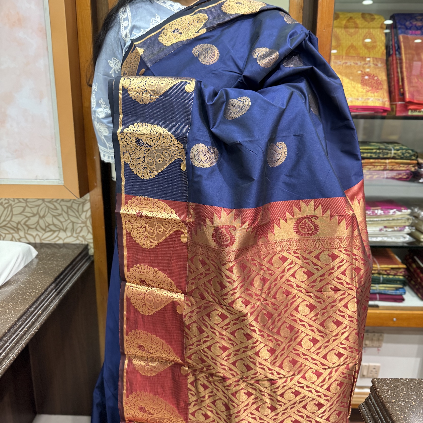 Platinum Blue Kanchipuram Silk Saree Platinum Blue Kanchipuram Silk Saree