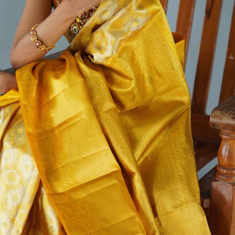 Victorian Gold Kanchipuram with Beat Zari Victorian Gold Kanchipuram with Beat Zari