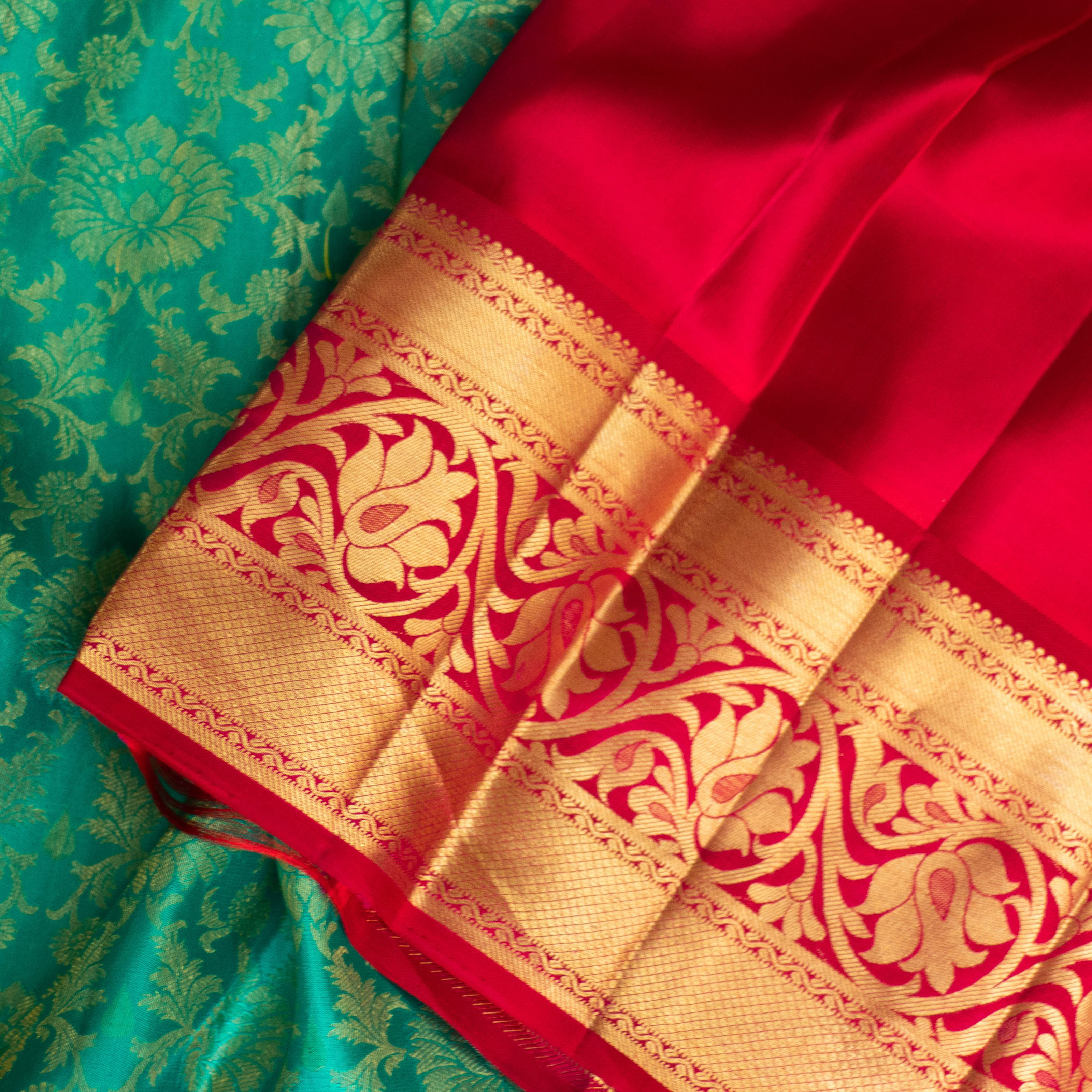 Lush Green Kanchipuram with Mullai Mottu Lush Green Kanchipuram with Mullai Mottu
